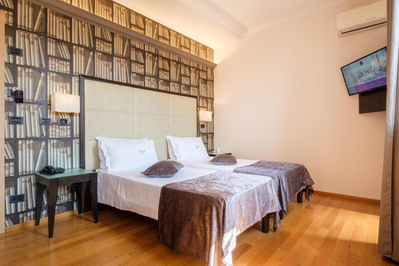 Hotel Touring Bologna Luaran gambar