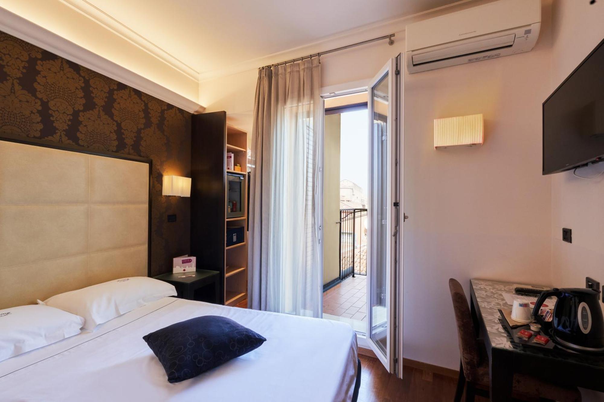 Hotel Touring Bologna Luaran gambar