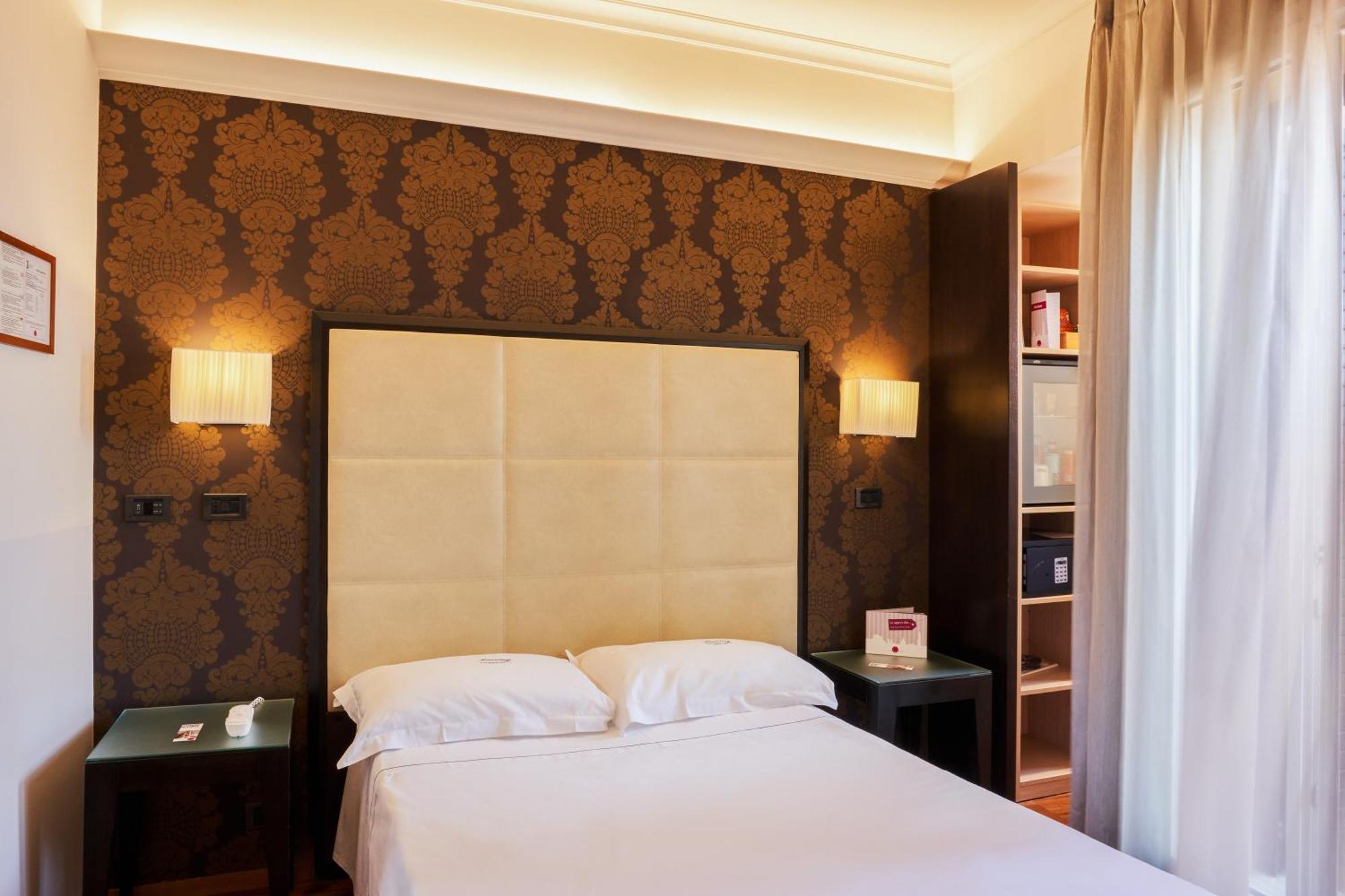 Hotel Touring Bologna Luaran gambar
