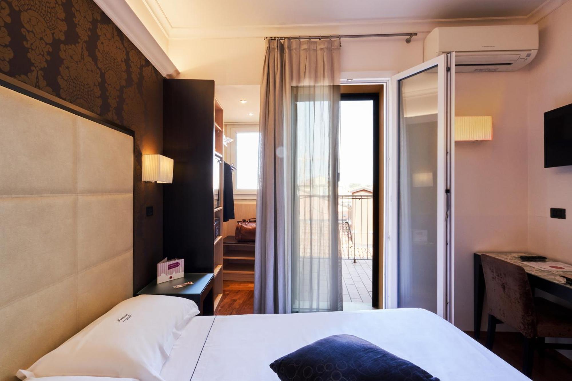 Hotel Touring Bologna Luaran gambar